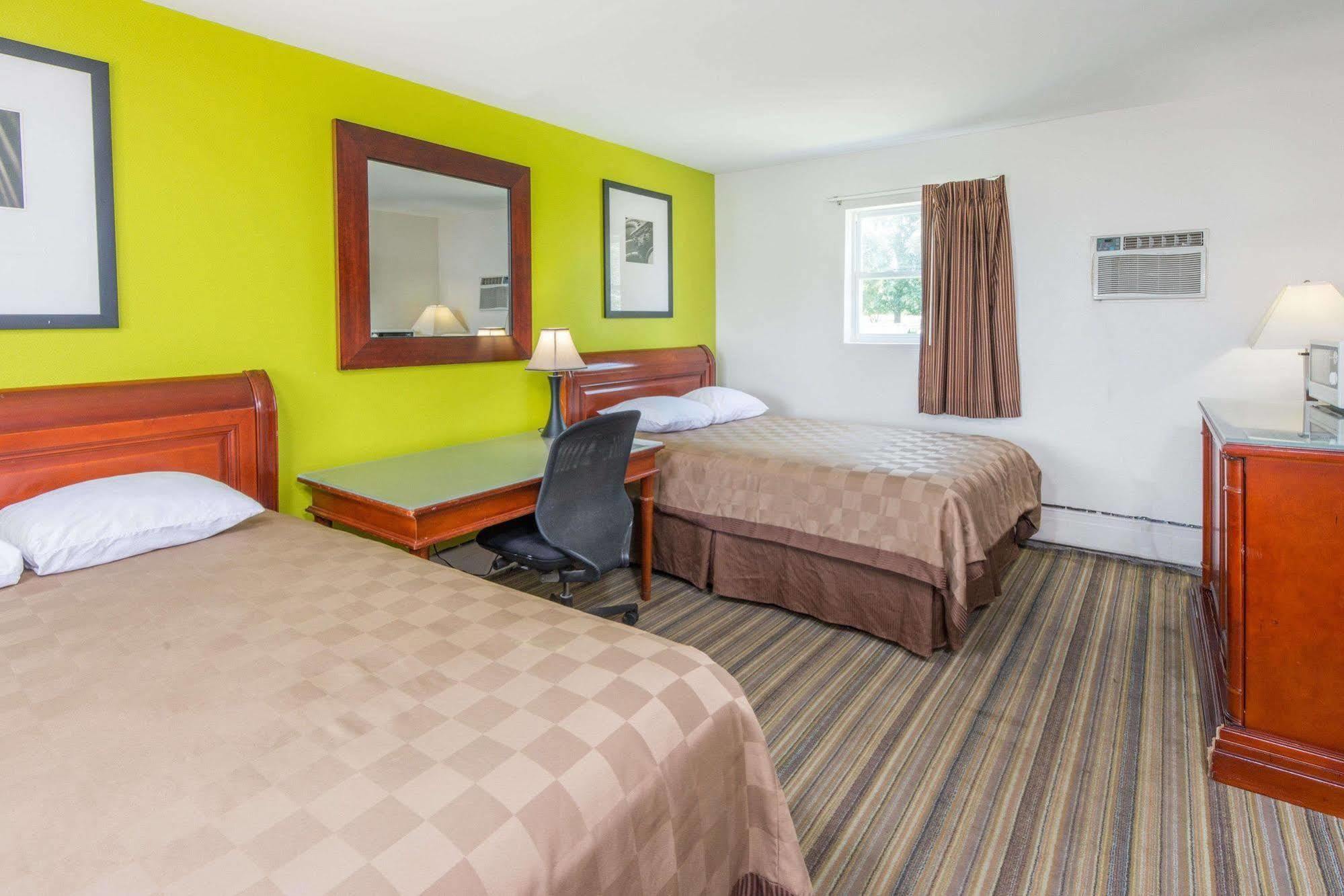 Rodeway Inn Pittsfield Eksteriør bilde